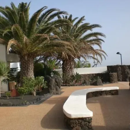 Apartmán Schoene In Mit Grill- Garten Und Terrasse Und Neben Dem Str By Interhome