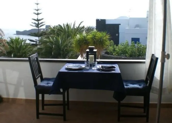 Schoene In Mit Grill- Garten Und Terrasse Und Neben Dem Str By Interhome Apartamento