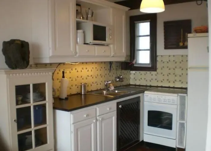 דירה Schoene In Mit Grill- Garten Und Terrasse Und Neben Dem Str By Interhome *